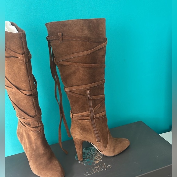 Vince Camuto Millay Boots. - Picture 7 of 8